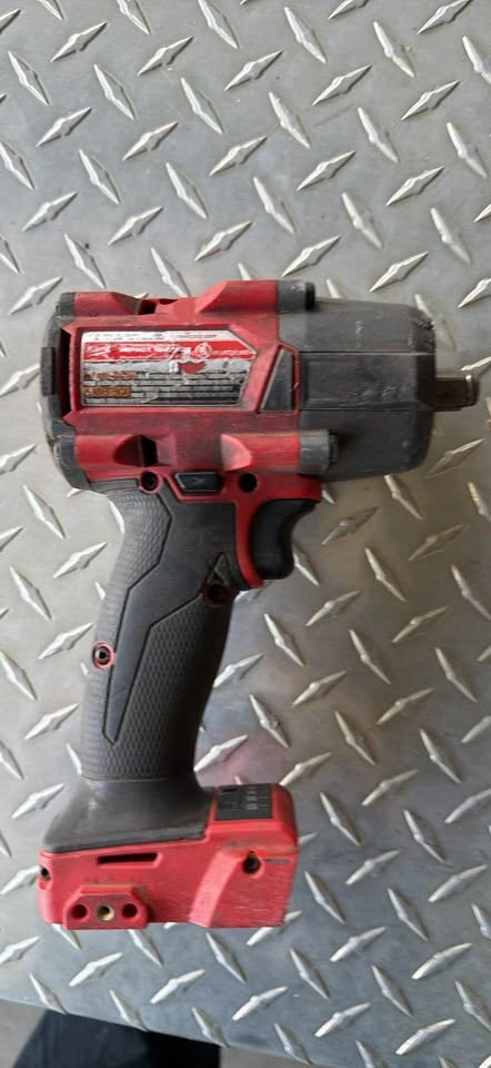 Milwaukee M18 FUEL High Torque Impact Wrench - photo 2