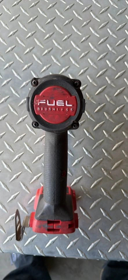 Milwaukee M18 FUEL High Torque Impact Wrench - photo 4