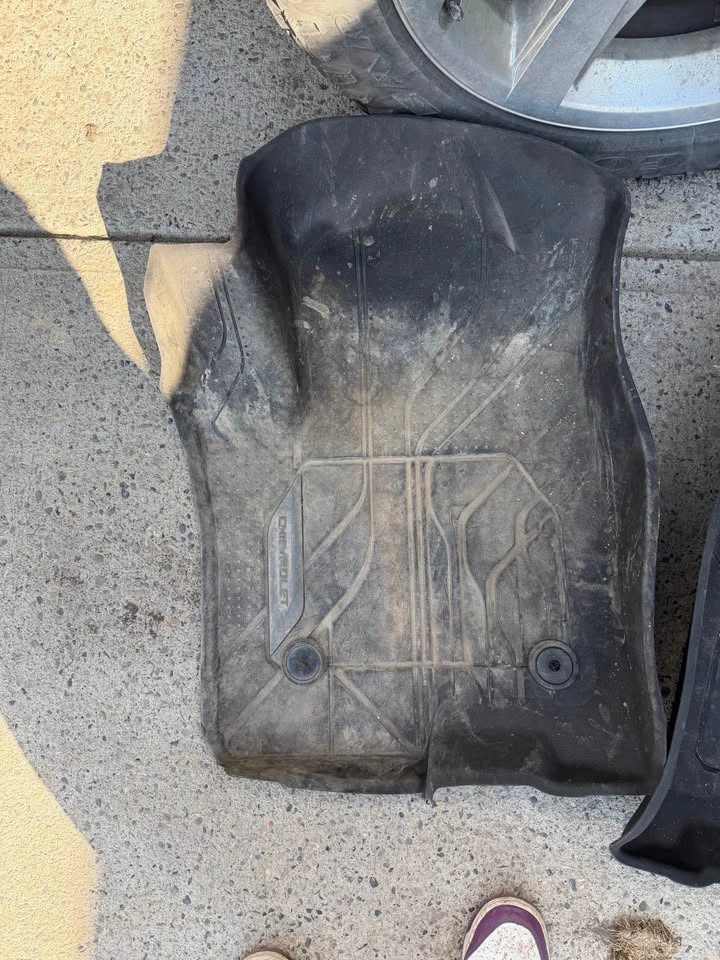 Chevy Truck Mats - photo 3