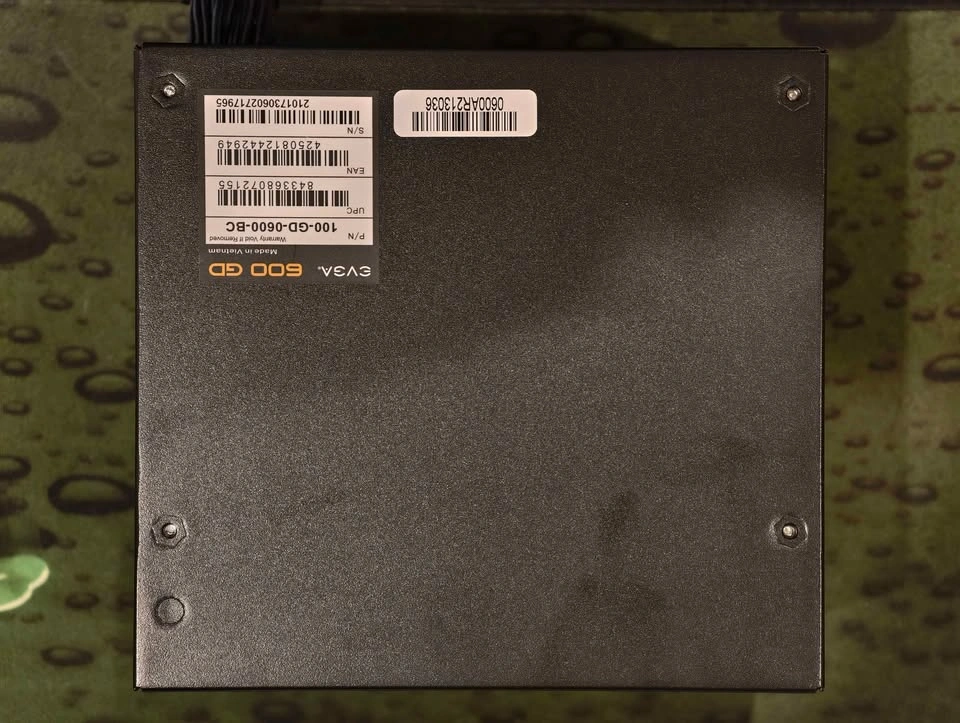EVGA 600 GD 600W 80+ Gold Power Supply (PSU) Open Box - photo 3