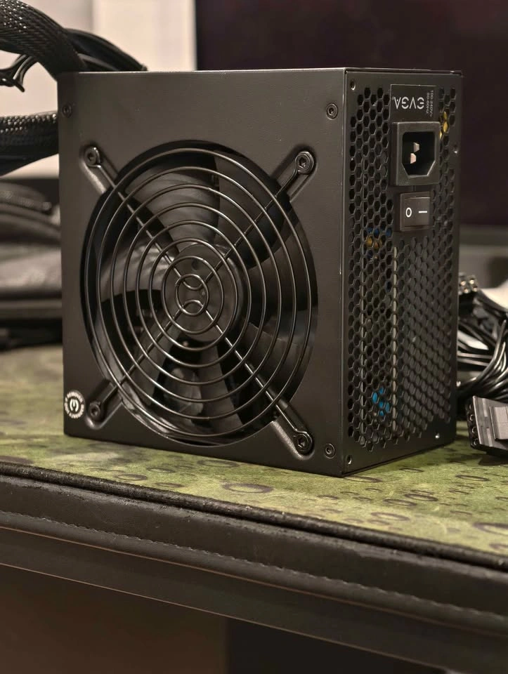 EVGA 600 GD 600W 80+ Gold Power Supply (PSU) Open Box - photo 4
