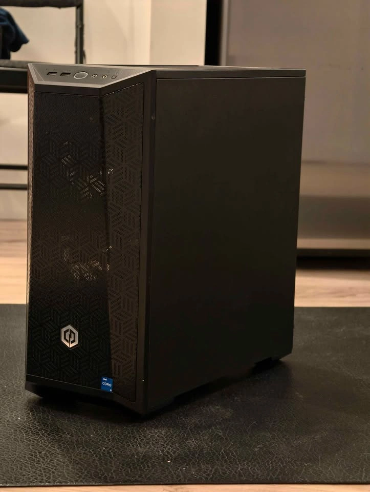 🔥 CyberPowerPC C-Series Mid-Tower Gaming PC Case 🔥 - photo 3