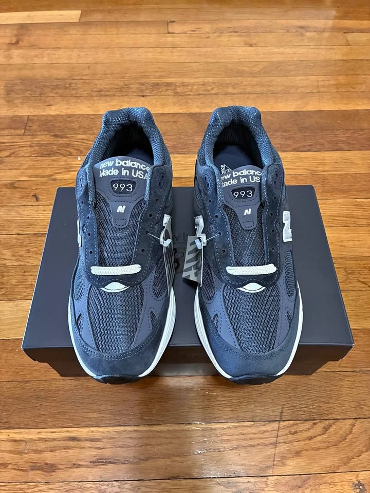 Kith x 993 MiUSA "Asteroid"