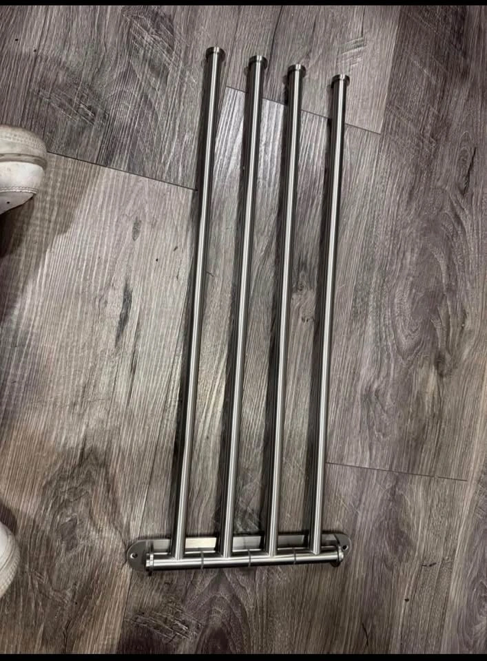 Stainless Steel 4-Arm Swing Out Towel Rack - photo 2