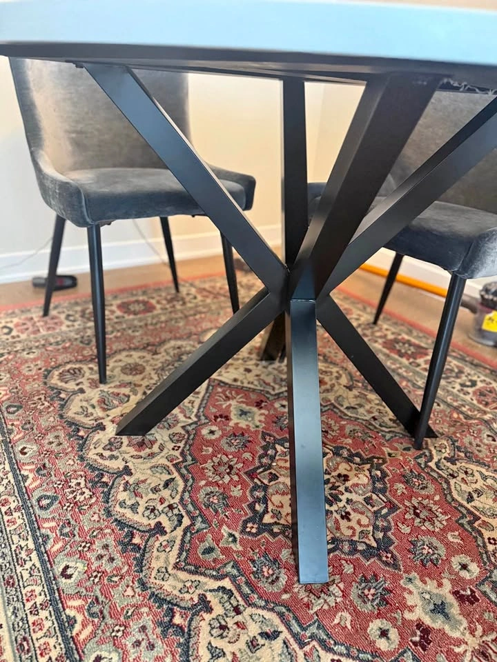 Modern Round Dining Table – Marble Look – Like New