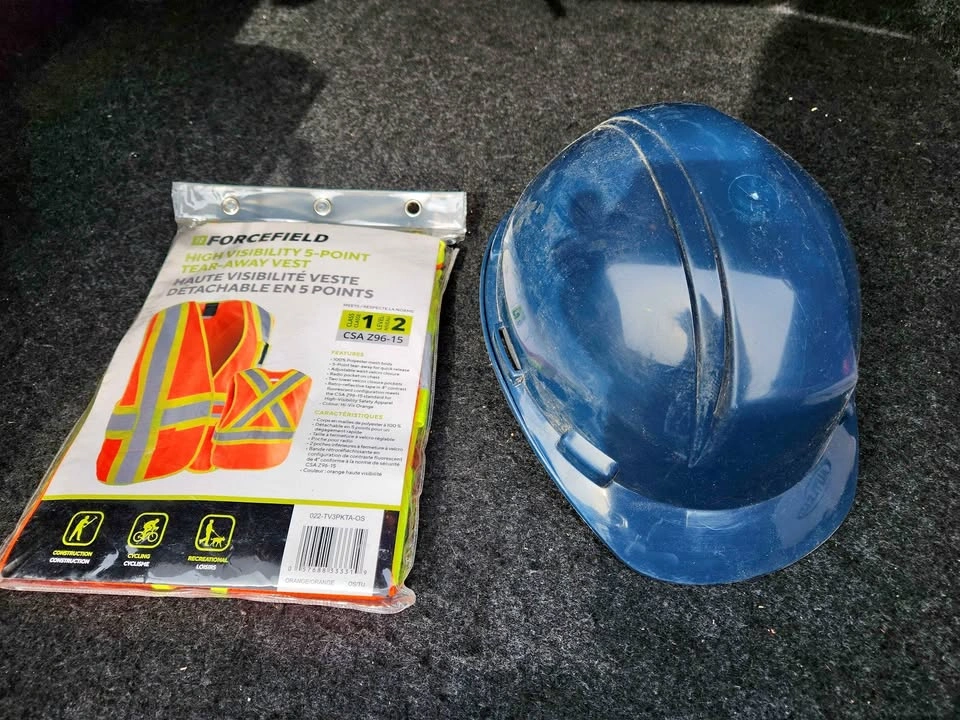 Brand New CSA Approved Safety Vest + Hard Hat Set (Hi-Vis PPE)