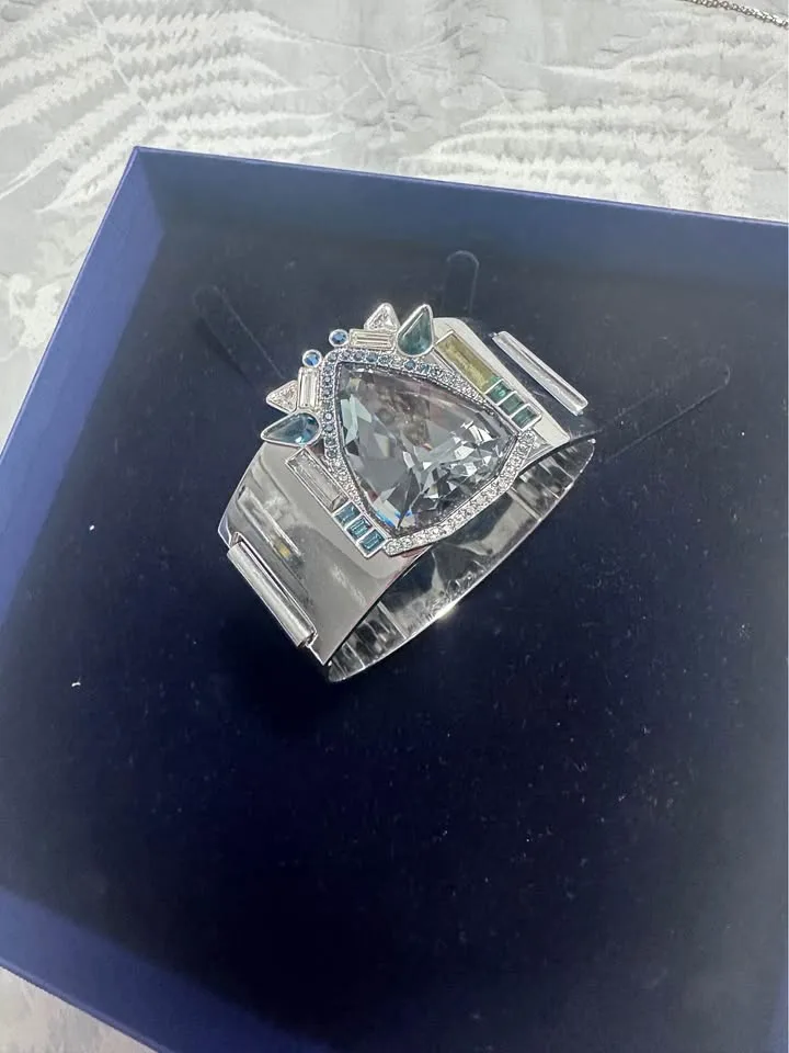 Swarovski Bracelet– Silver and gold Tone image indicator(5)