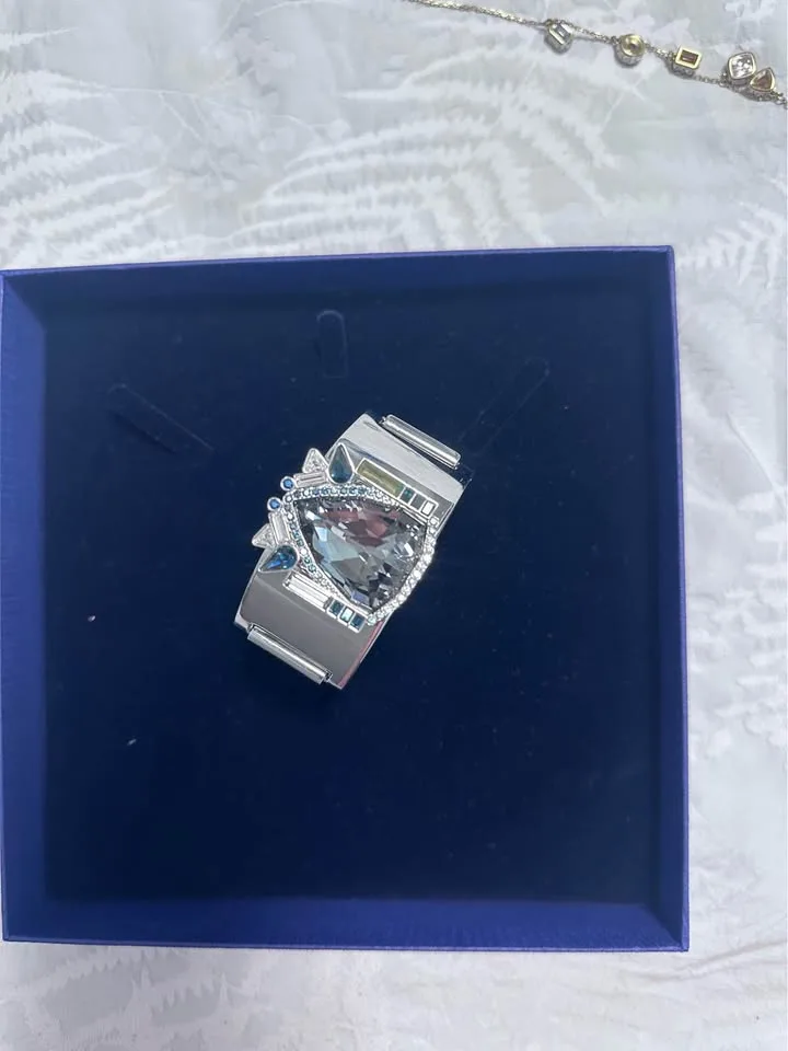 Swarovski Bracelet– Silver and gold Tone image indicator(6)