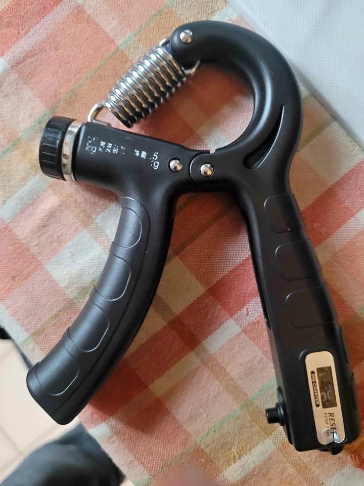 Used Grip Trainer, 5kg-60kg Adjustable, Mechanical Counter