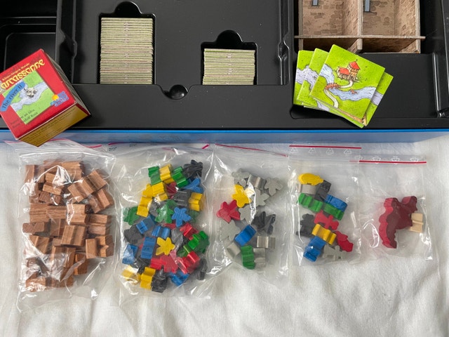 Carcassonne Big Box 1st Edition 2006 & The River II Expansion - photo 4
