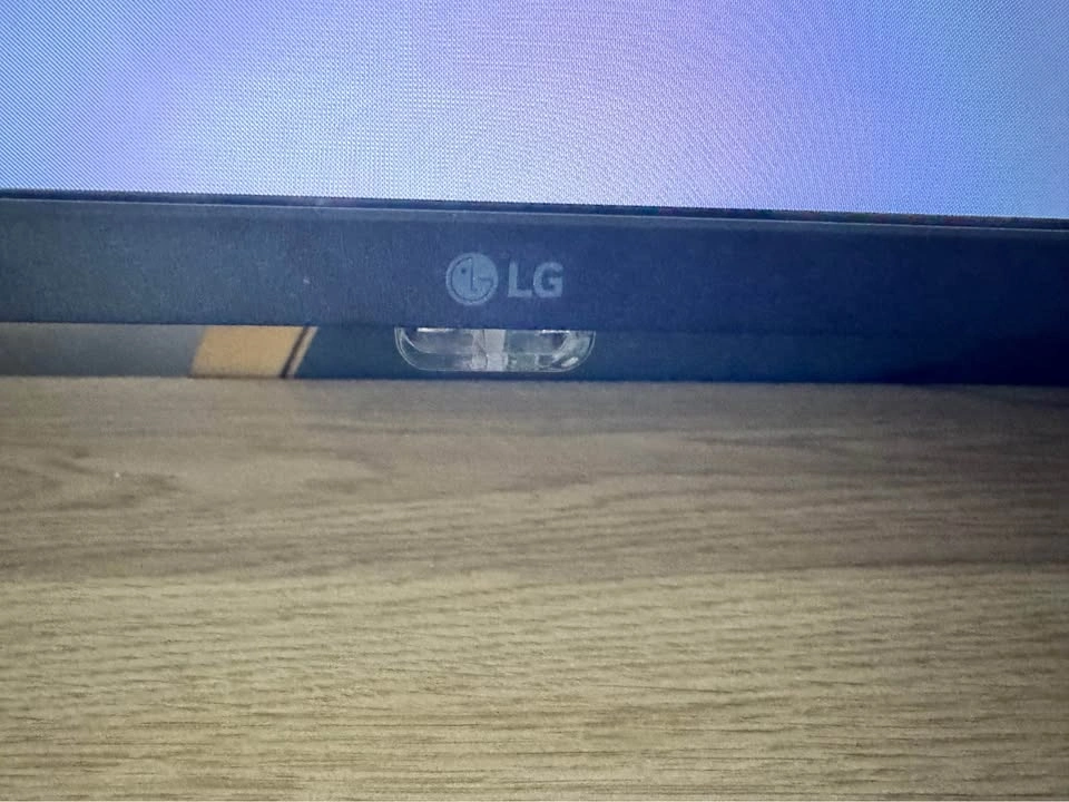 LG 50 Inch TV - photo 4