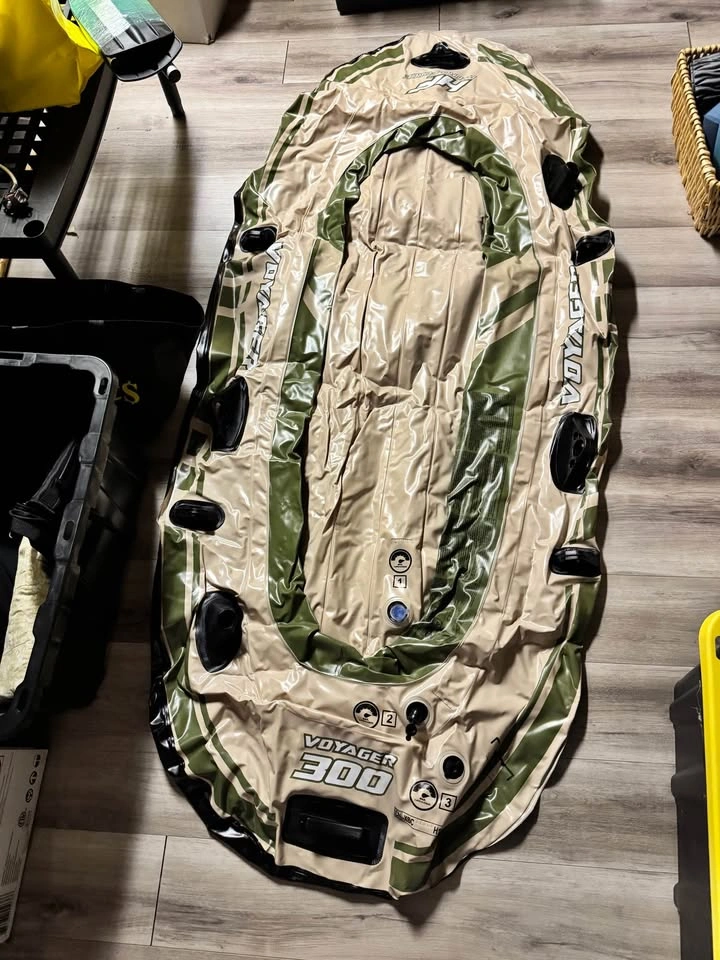 Hydro-Force Voyager 300 Inflatable Raft Set - photo 3