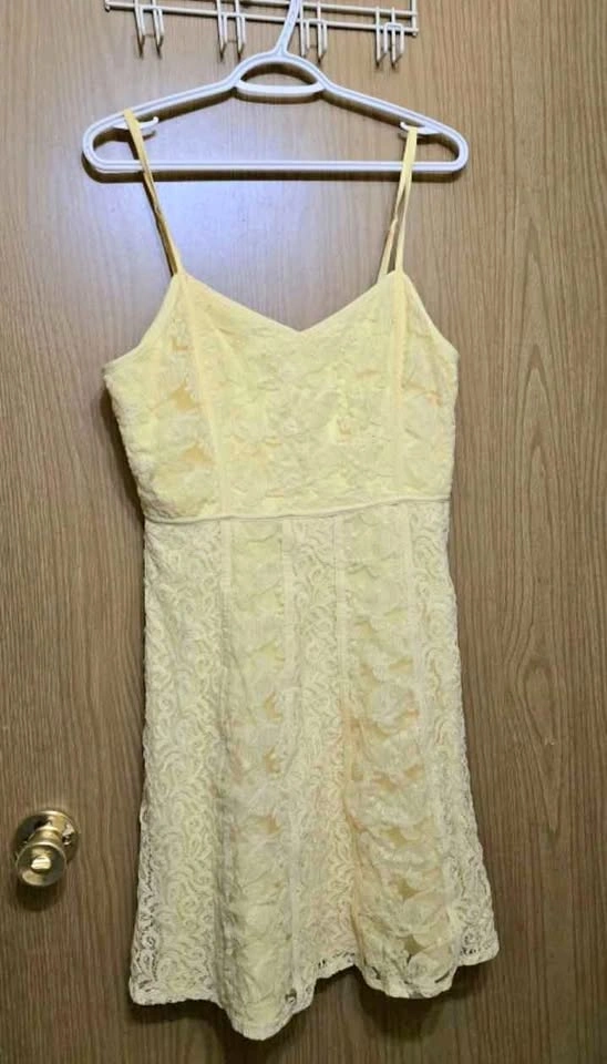 Yellow Lace Dress NWT Suzy Shier