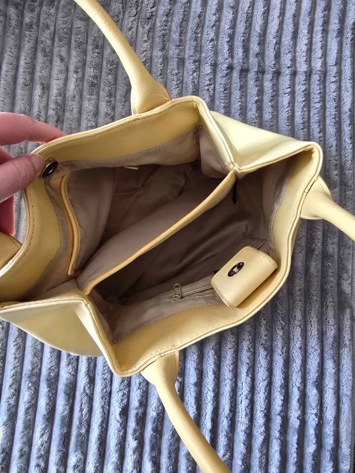 Yellow Nine West Purse - photo 2