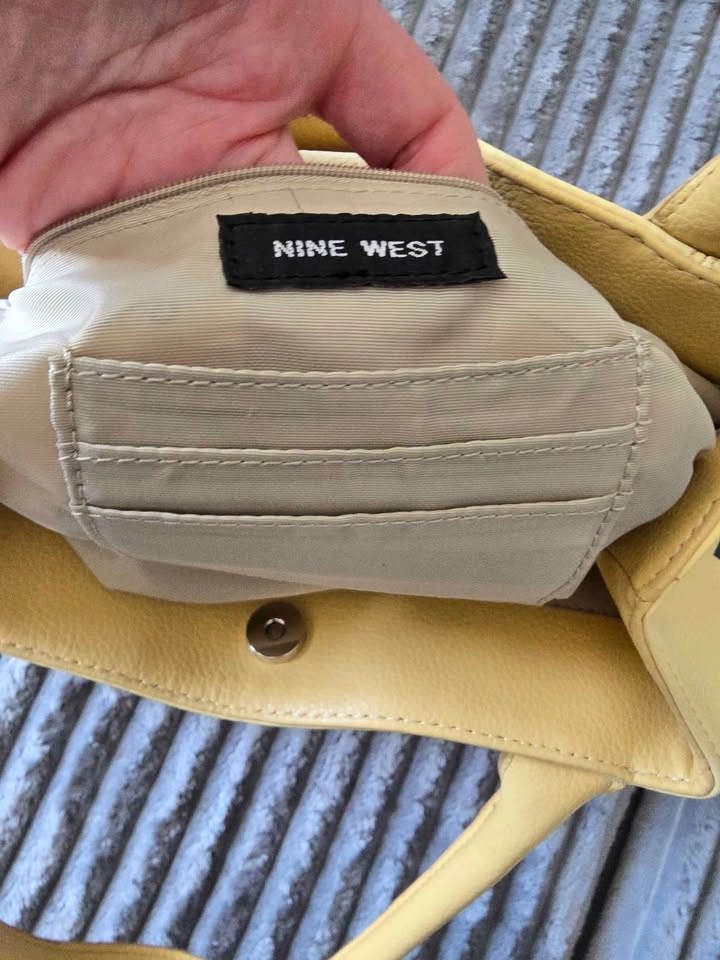 Yellow Nine West Purse - photo 3