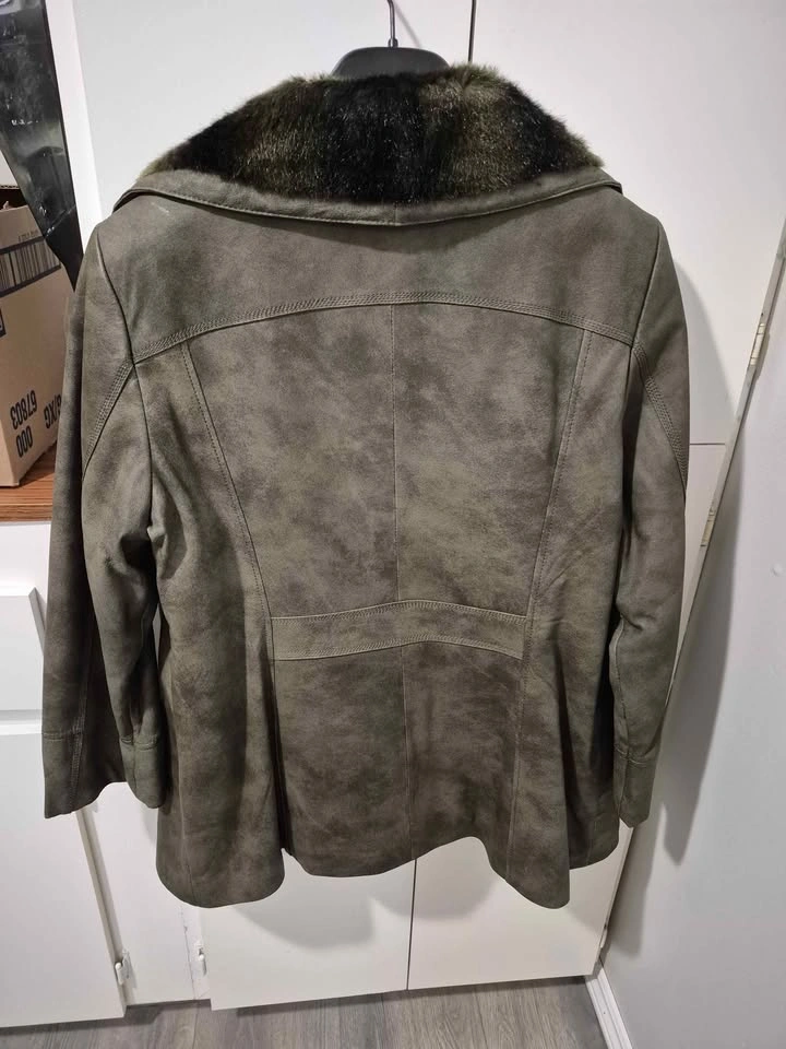 Danier leather winter jacket womens xl - photo 2