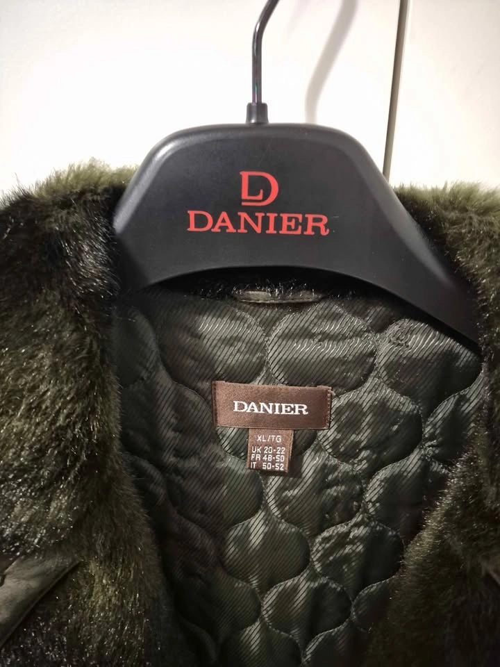 Danier leather winter jacket womens xl - photo 3