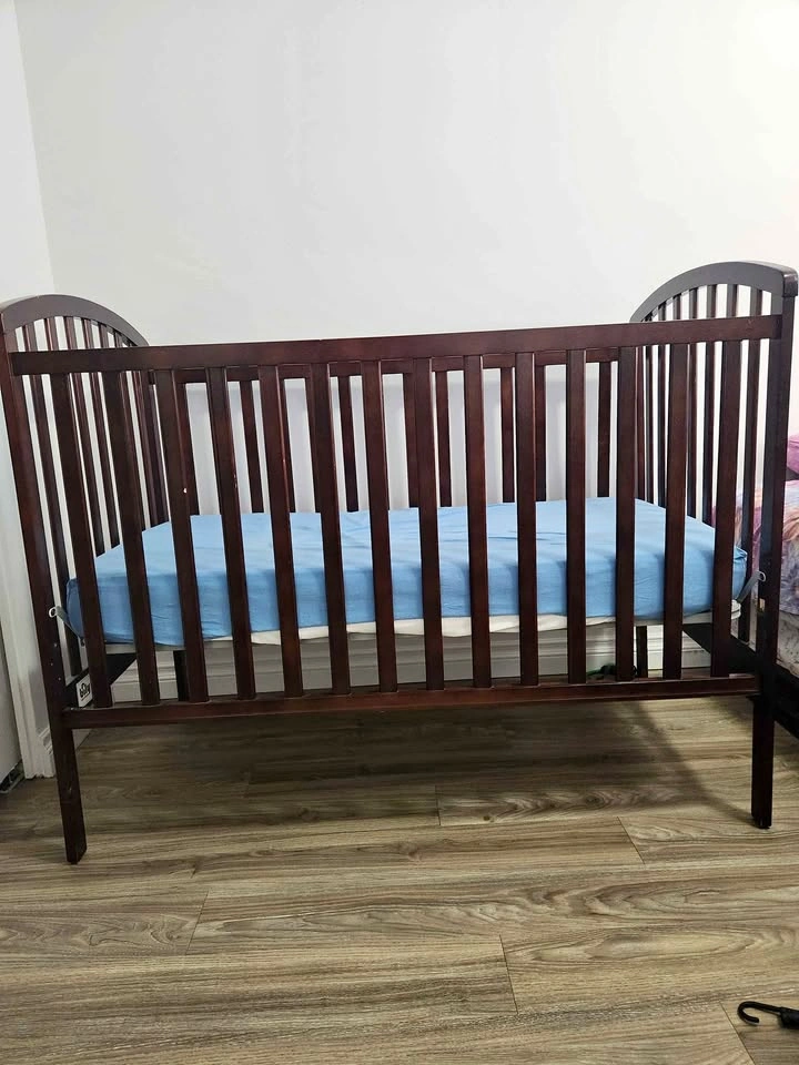 Solid & Sturdy Wooden Crib with mattress