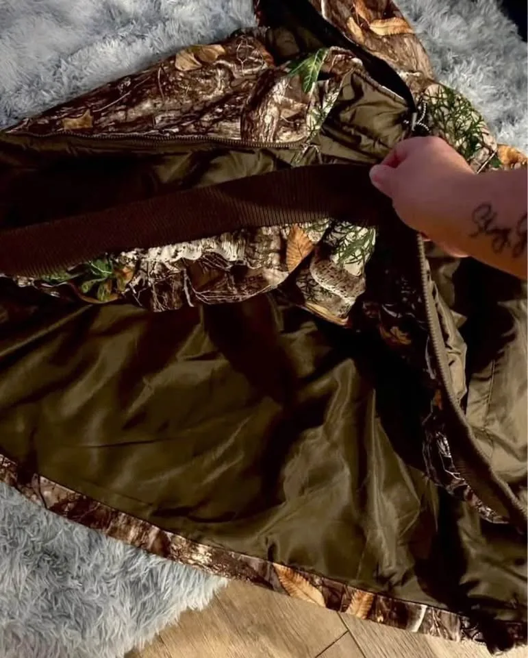 Realtree XL Camo Hunting Dual layer Mens Jacket & gloves image indicator(4)