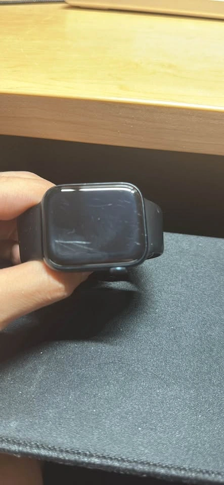 Apple Watch SE 2nd Gen (44mm, GPS) - Black - photo 2