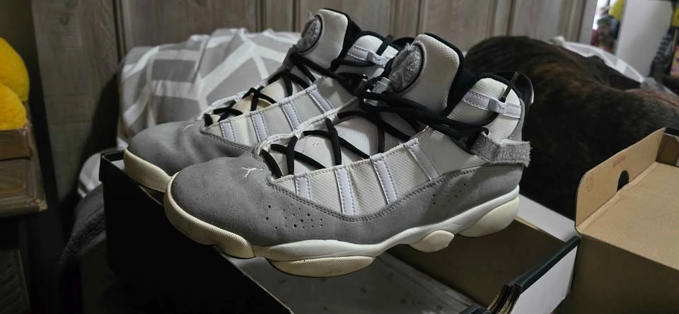 5 Cheap Jordans for Sale - Size 11 - photo 3