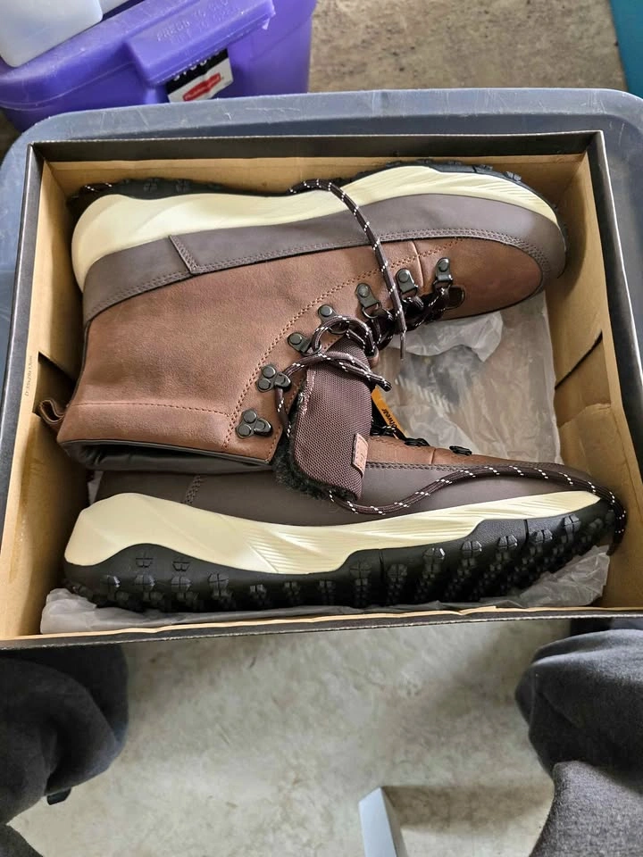 New boots size 13