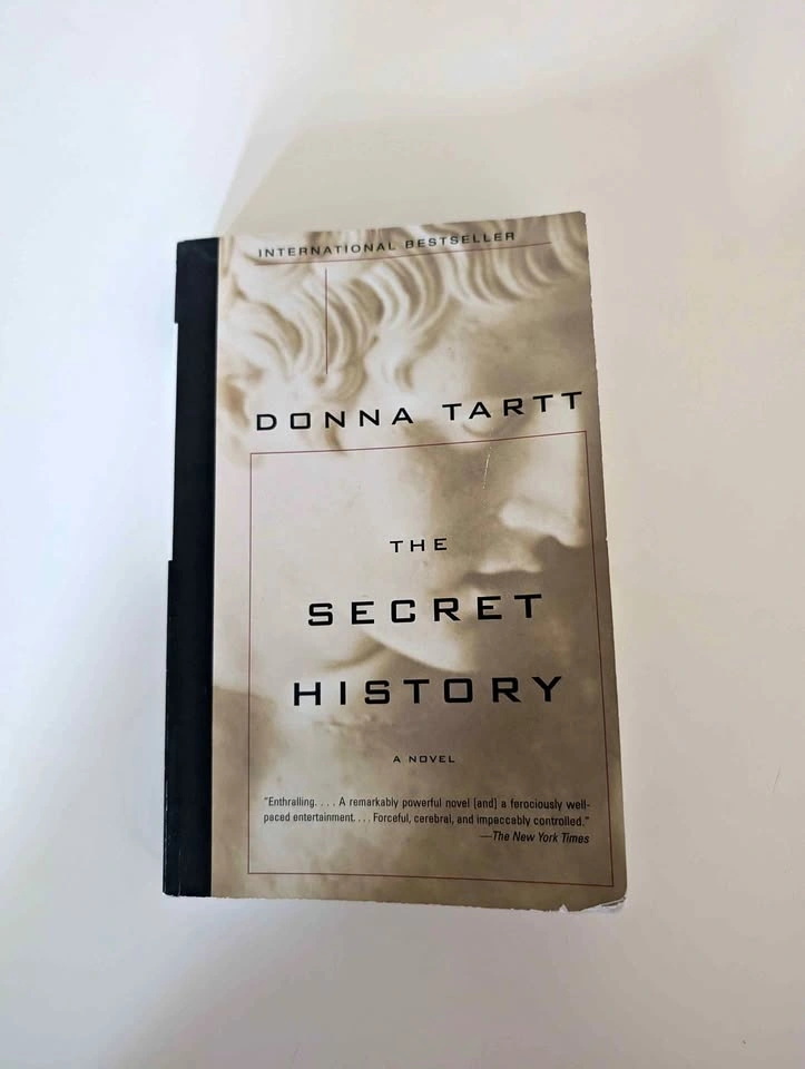 Donna Tartt The Secret History Paperback Book