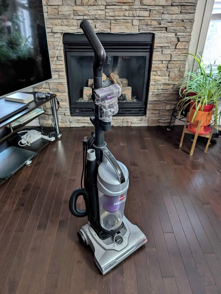 Bissell Upright Vacuum Cleaner