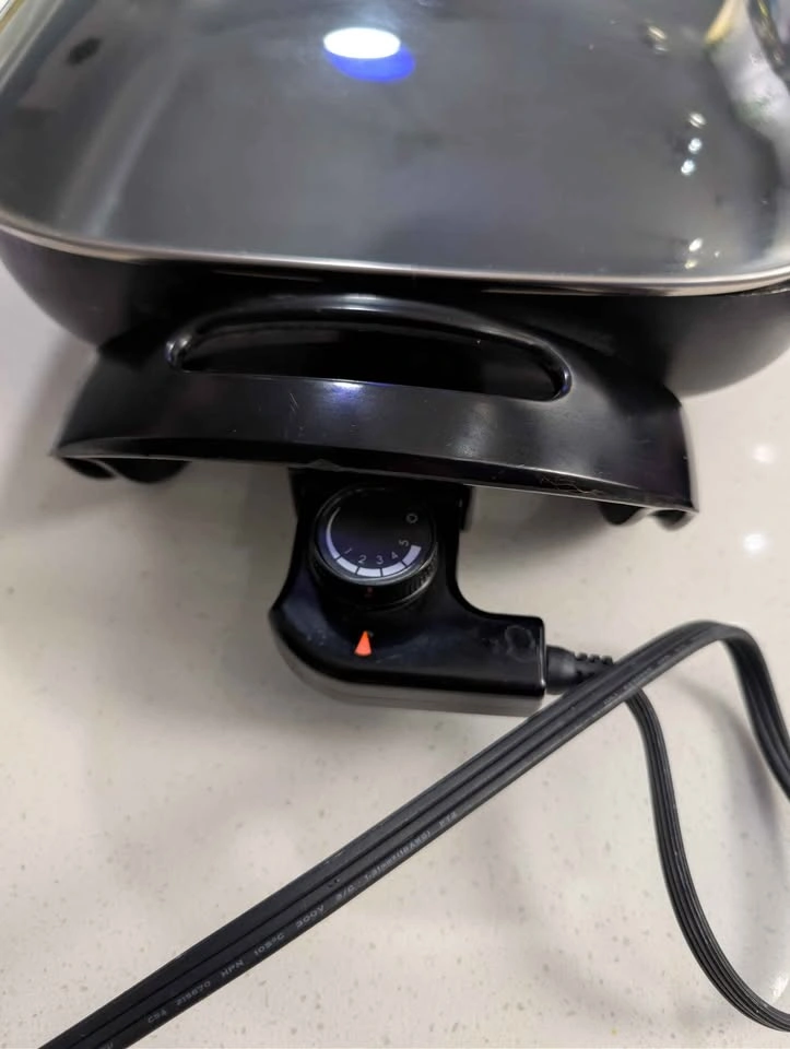 Electric skillet with glass cover - photo 5