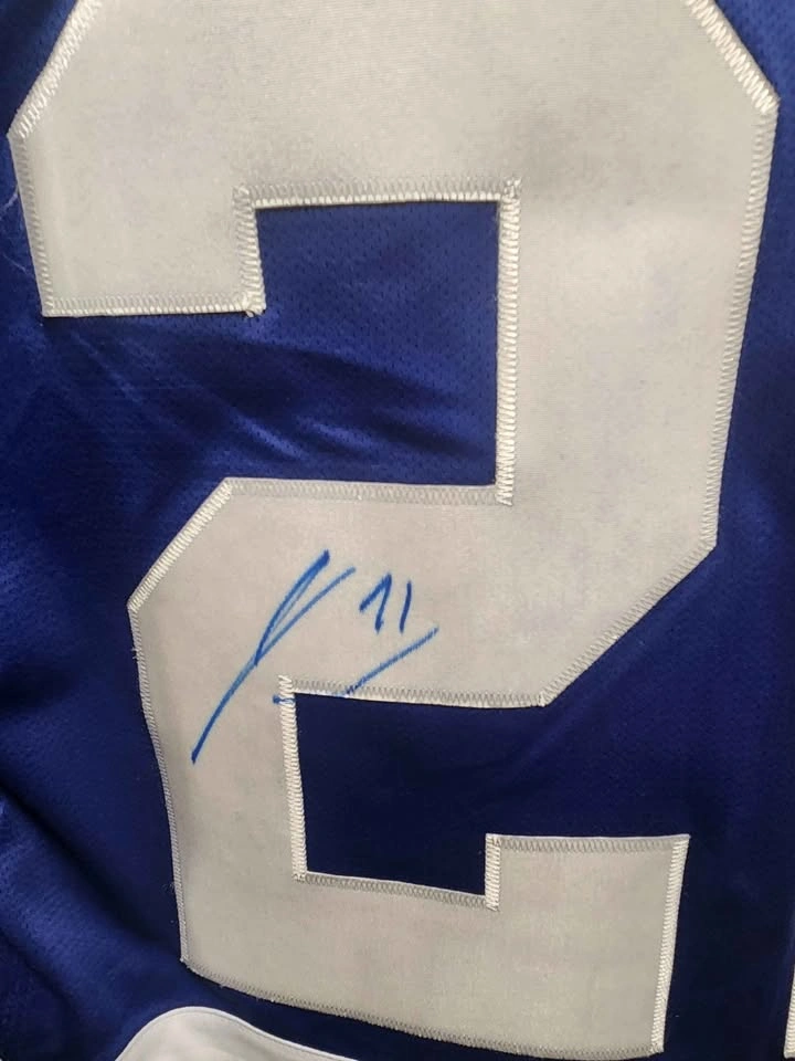 Reebok Toronto Maple Leafs Van Riemsdyk #21 Signed Jersey L - photo 3