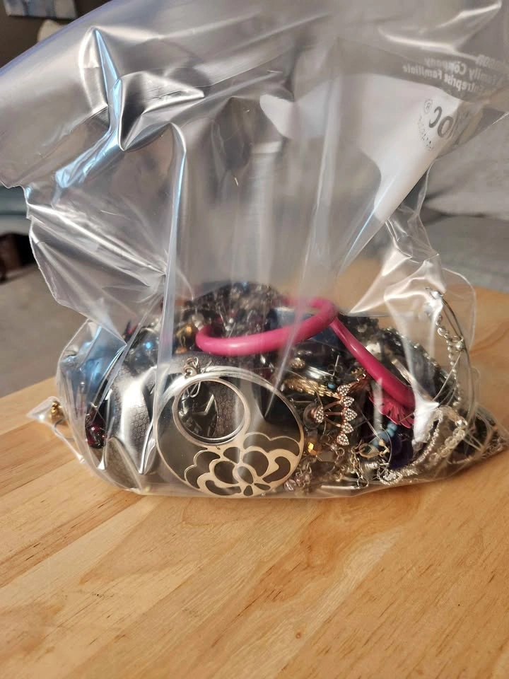 Big bag mixed jewelry lot