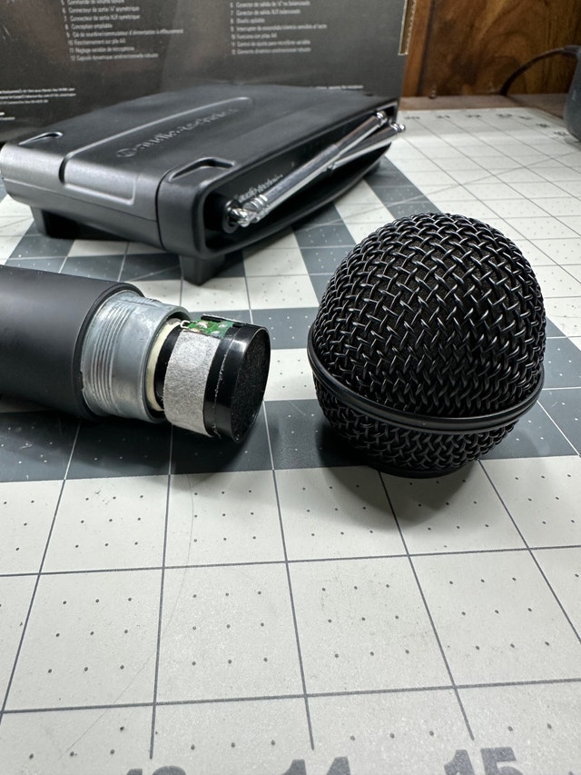 Audio Technica System 9 Wireless Microphone Kit - photo 4