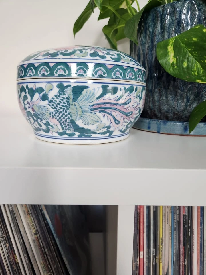 Asian Style Lidded Porcelain Bowl / Ginger Jar - photo 2