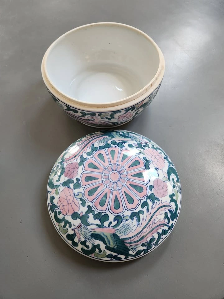 Asian Style Lidded Porcelain Bowl / Ginger Jar - photo 3