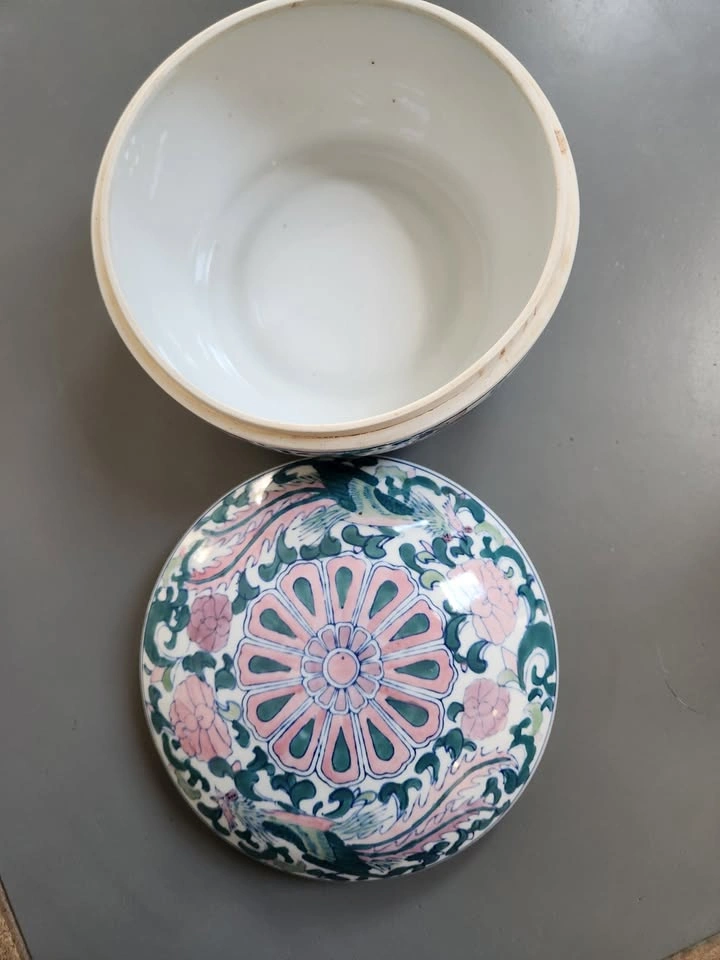 Asian Style Lidded Porcelain Bowl / Ginger Jar - photo 4