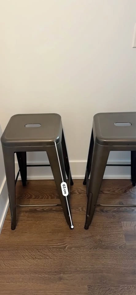 Structube Bar Stools - SET OF 2/4 - DELIVERY AVAILABLE - photo 2