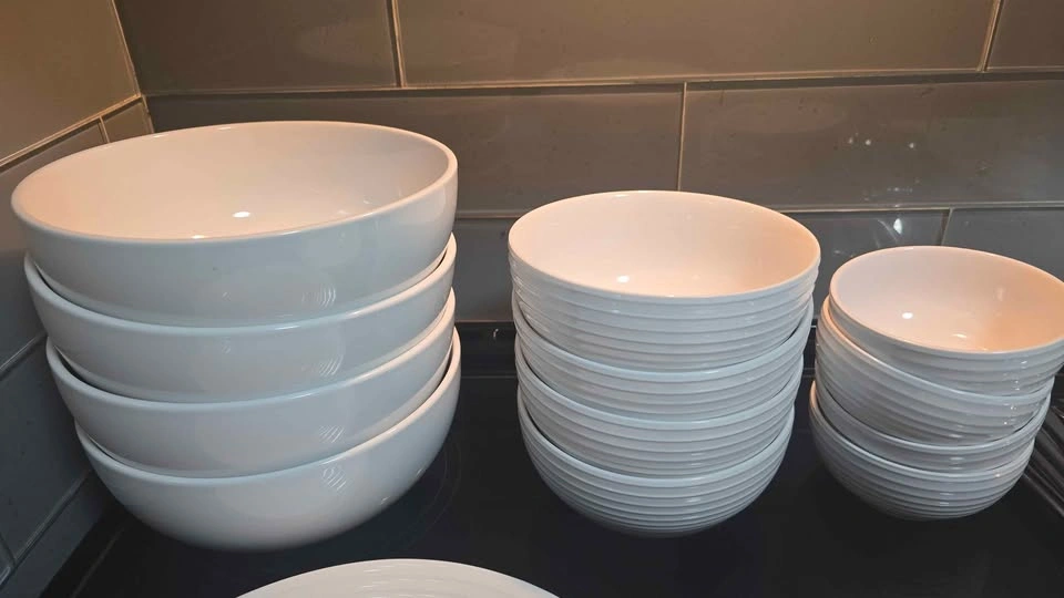 Move out sale by may 23 Mikasa Dinner Set for Sale - photo 4