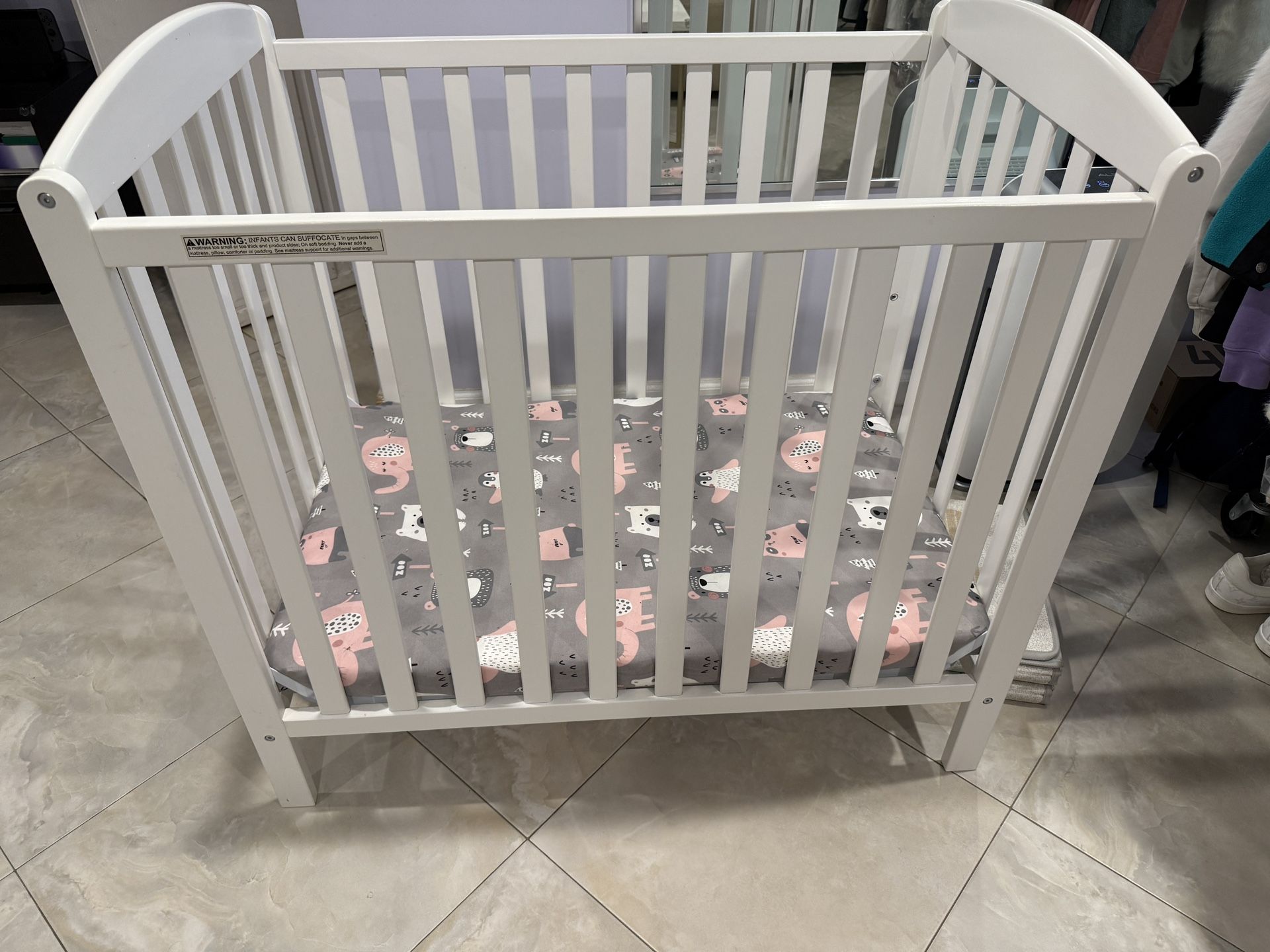 Delta Mini Convertible Baby Crib - White - photo 3