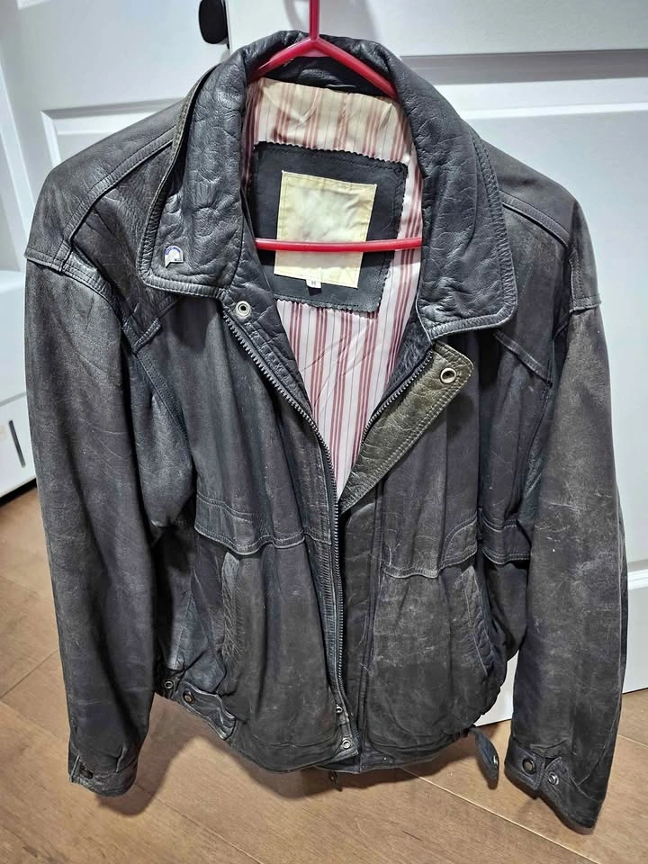 Men's Vintage Leather Bomber Jacket