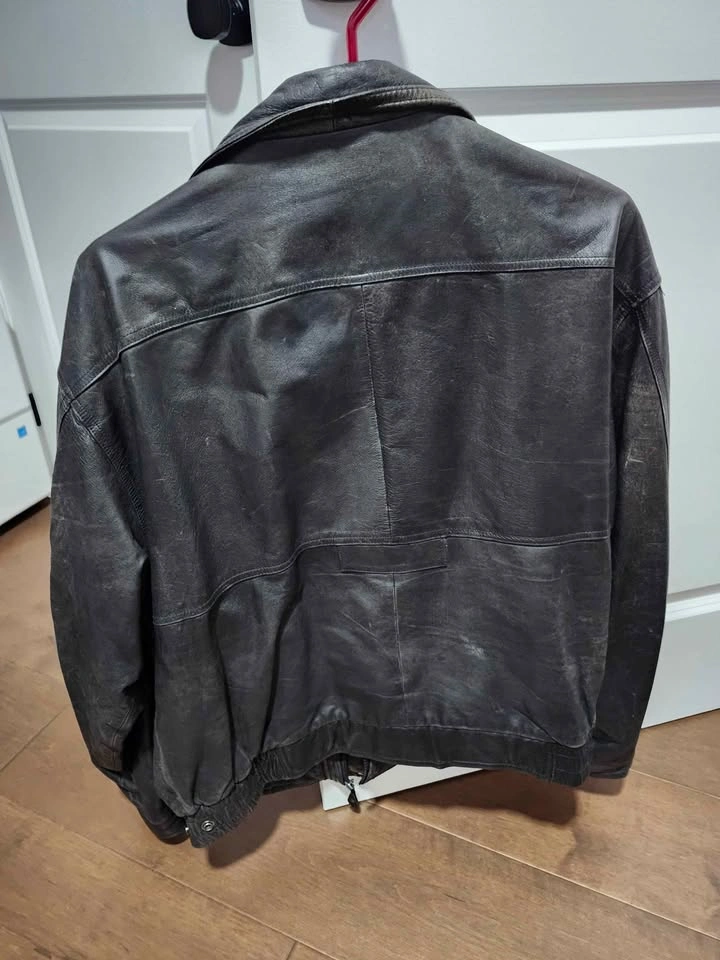 Men's Vintage Leather Bomber Jacket - photo 2