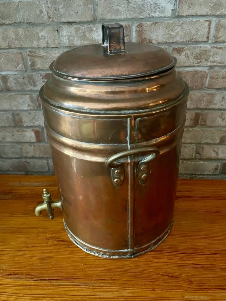 6 Gallon Vintage Scobie & McIntosh Ltd Copper Urn - photo 2