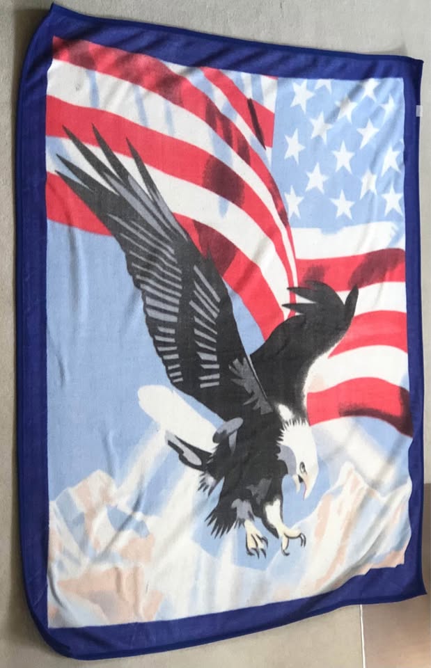 Queen Size American Eagle/Flag Comforter - photo 2