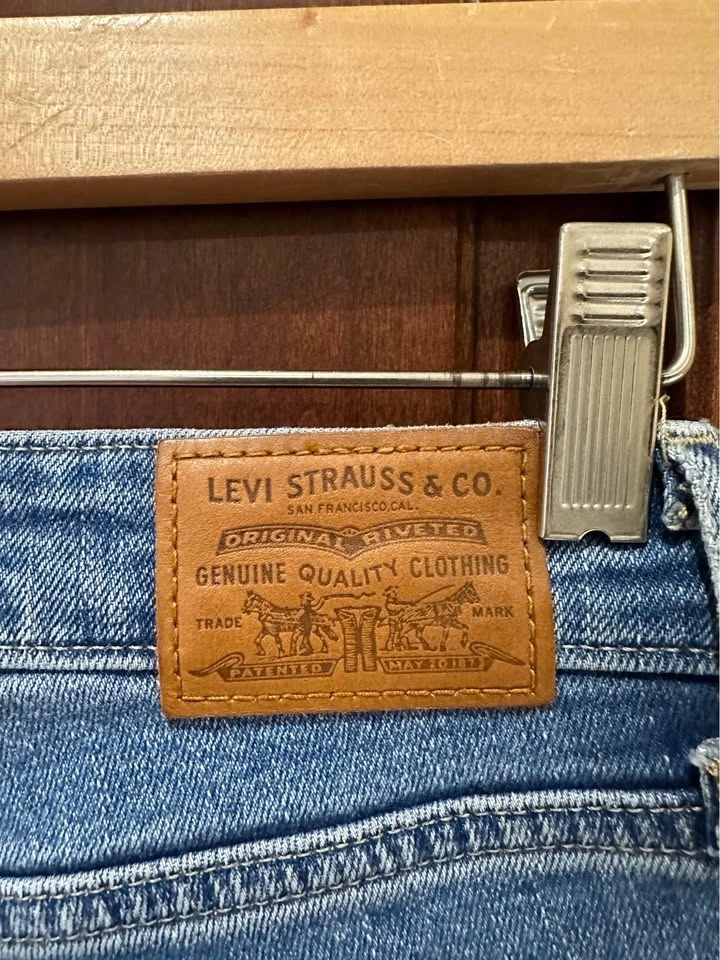 Levi’s 721 High Rise Skinny Jeans - photo 3