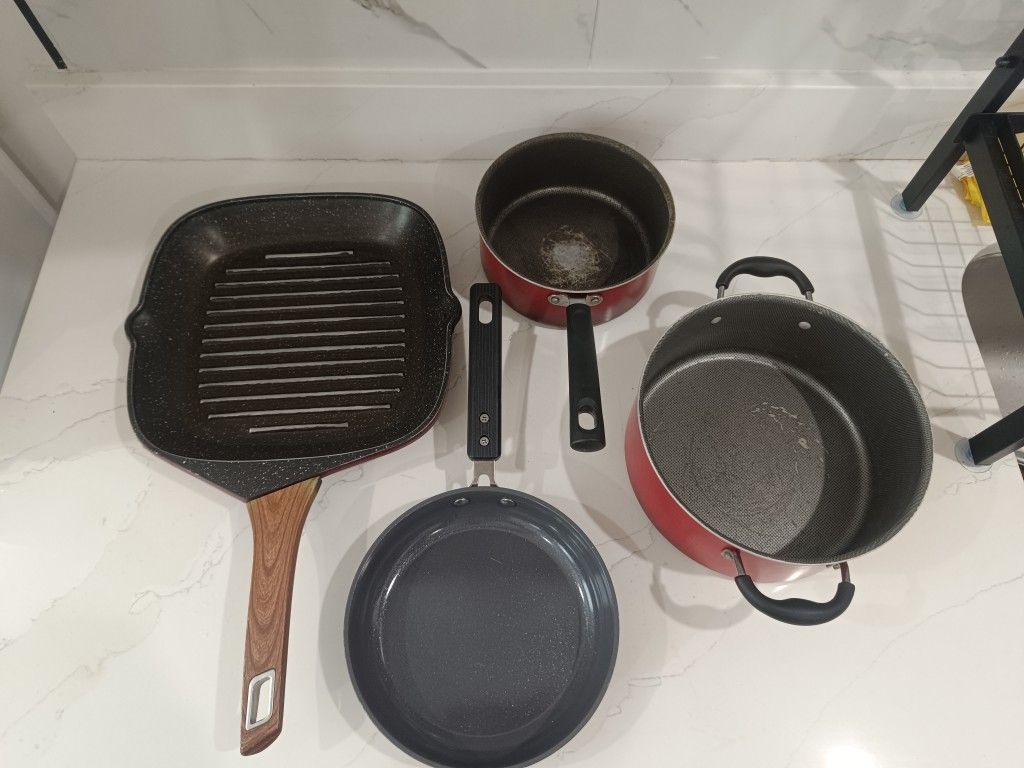 4-Piece Assorted Cookware Set