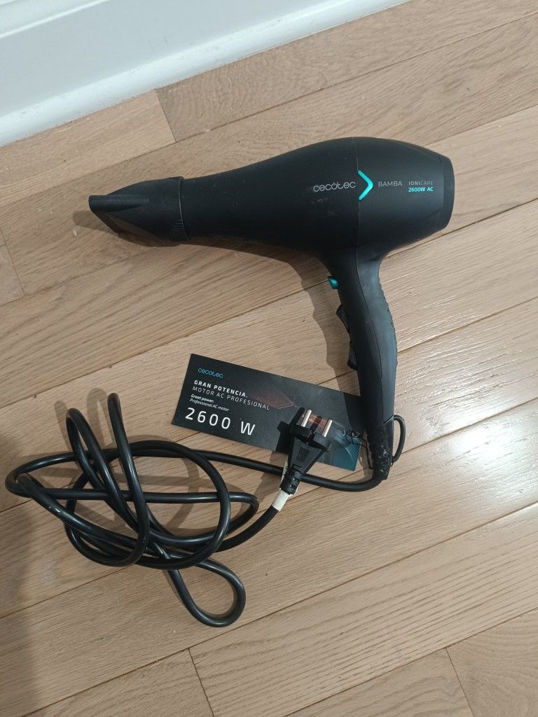 Cecotec Bamba IoniCare 2600W AC Professional Hair Dryer