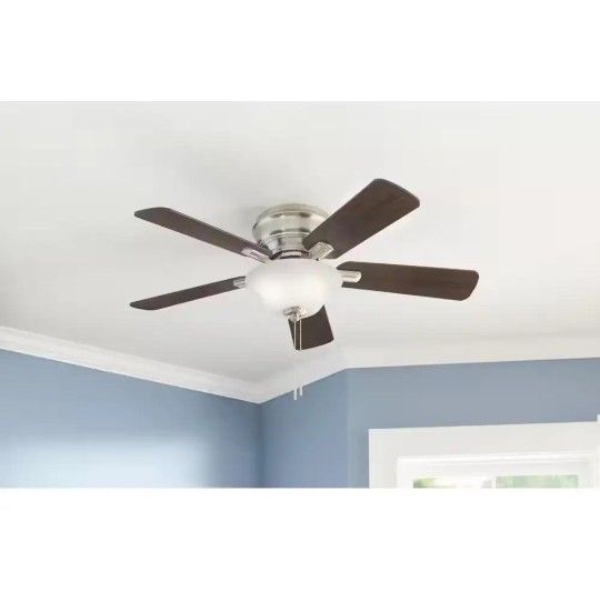 New Hampton Bay Hawkins III 44" Fan w/ LED Light - photo 3