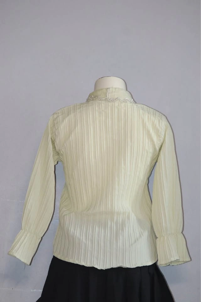 Light Green Pleated Beaded Collar Blouse - photo 3