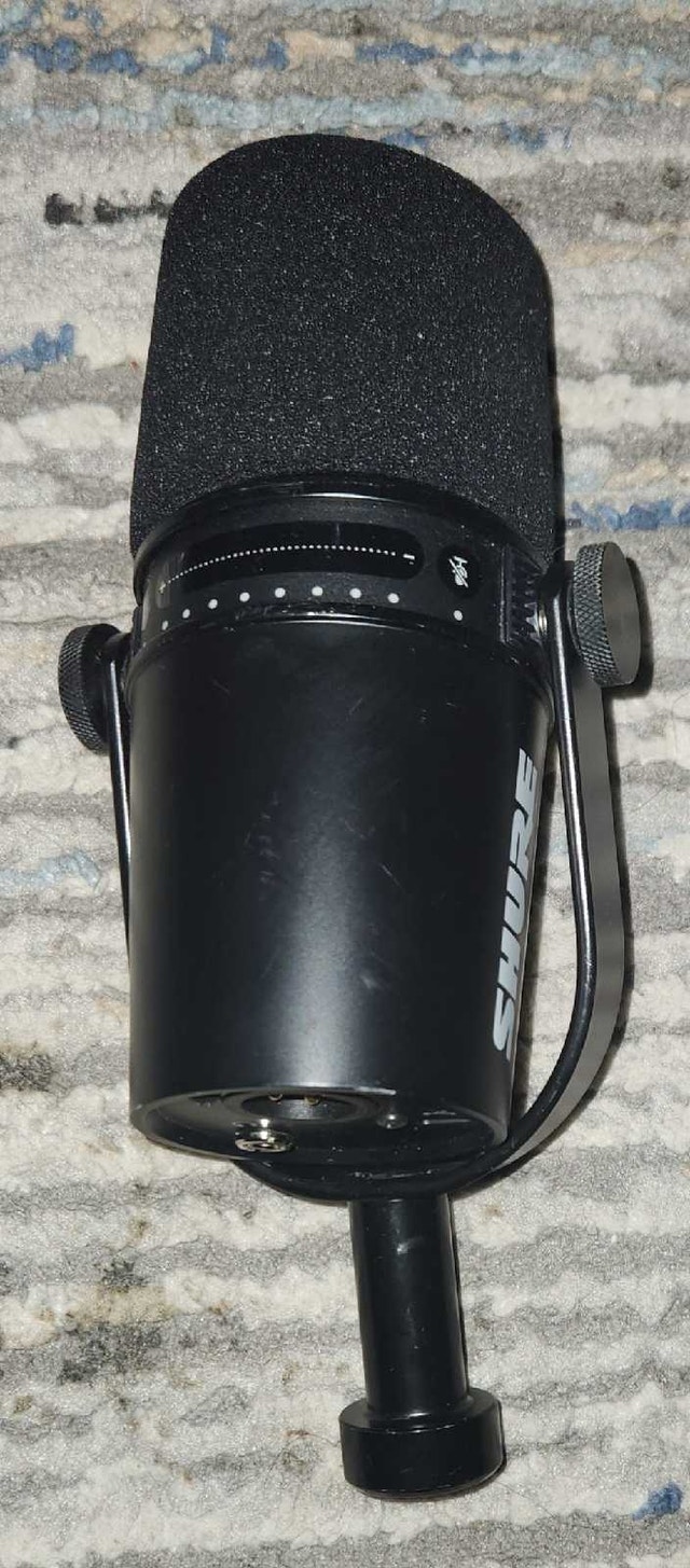 Shure MV7 Microphone