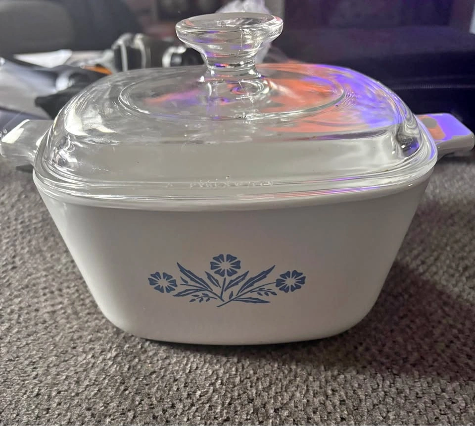 Vintage Corning Ware Blue Cornflower 56 oz Casserole Dish