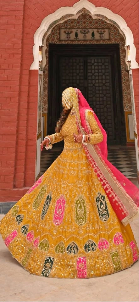 Pakistani/ Indian dress mehndi/Mayun/Haldi